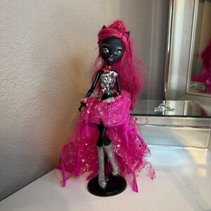 Catty Noir fashion doll from the Monster High "13 Wishes"